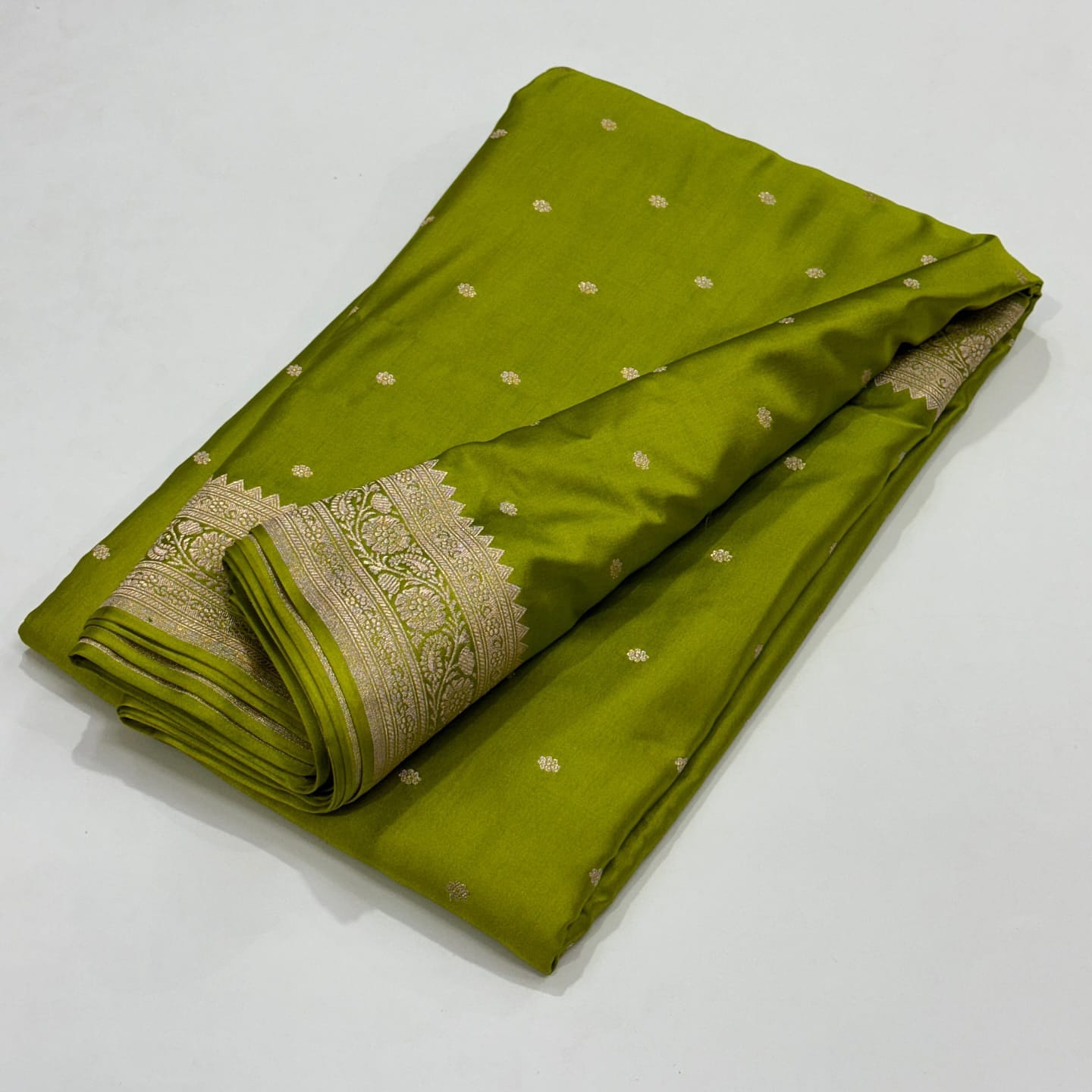Green-Banarasi Mashru Silk Saree