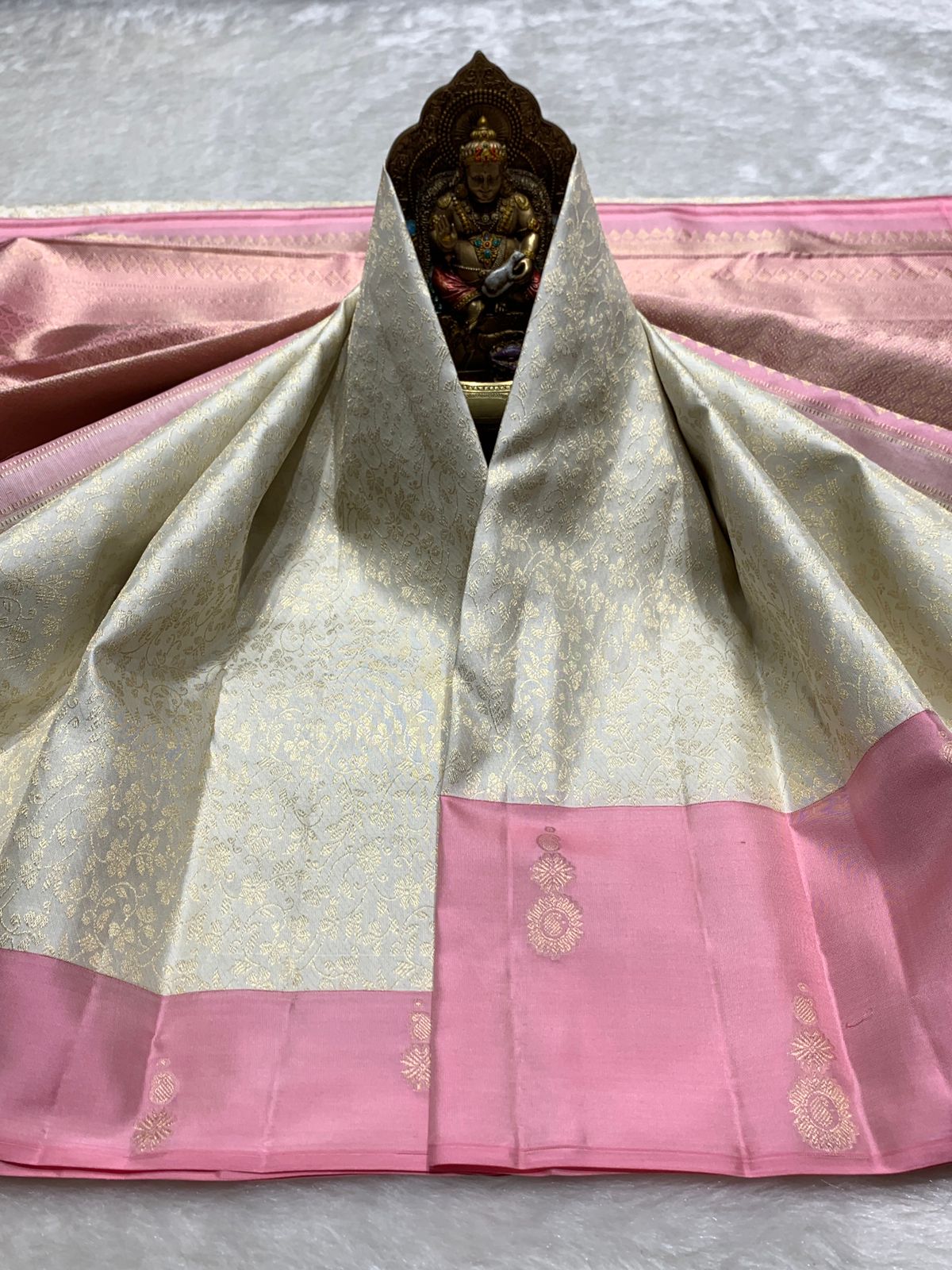 2gKanchipuram Silk Sarees-Yuv