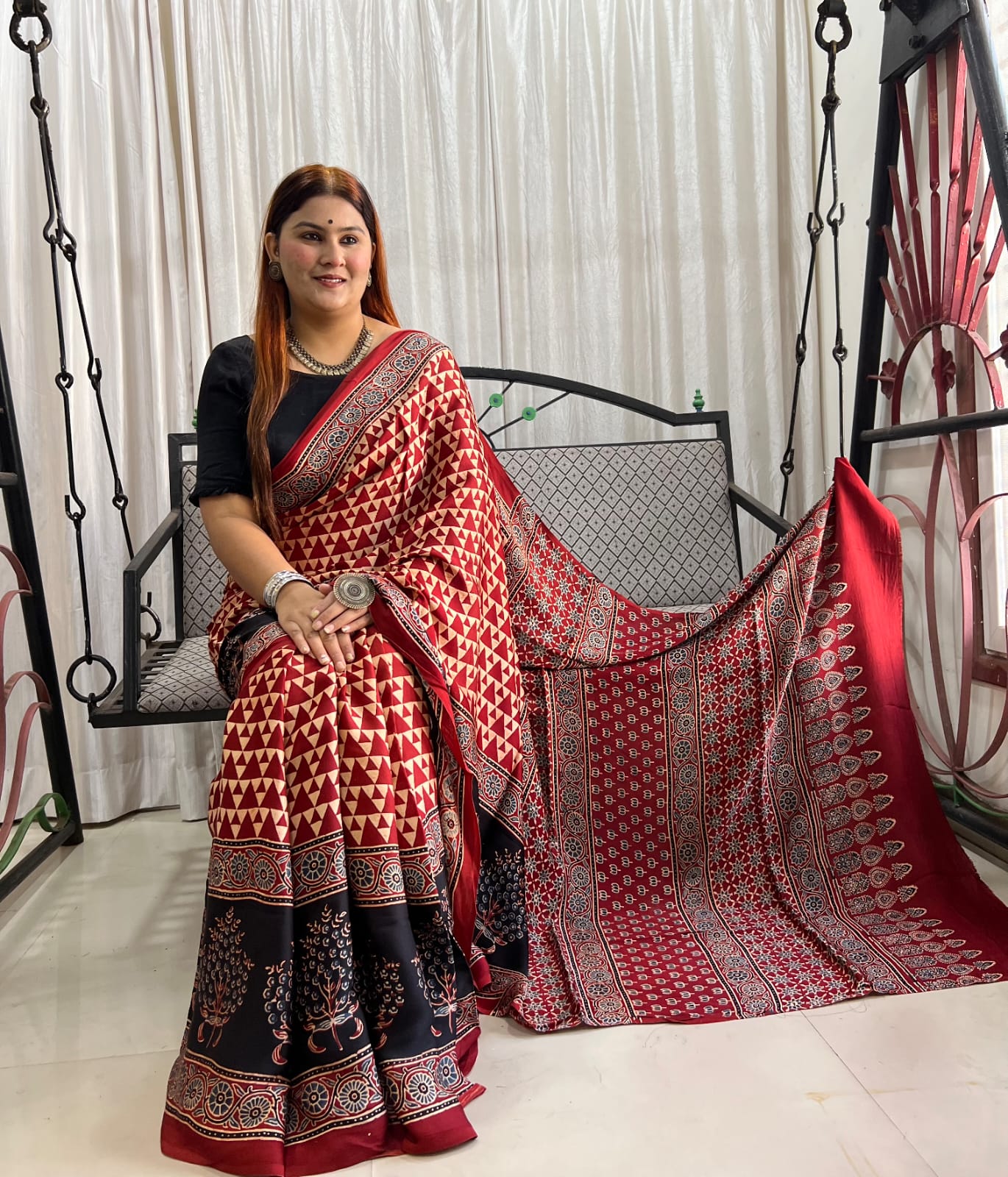 red saree silk ethnic wear