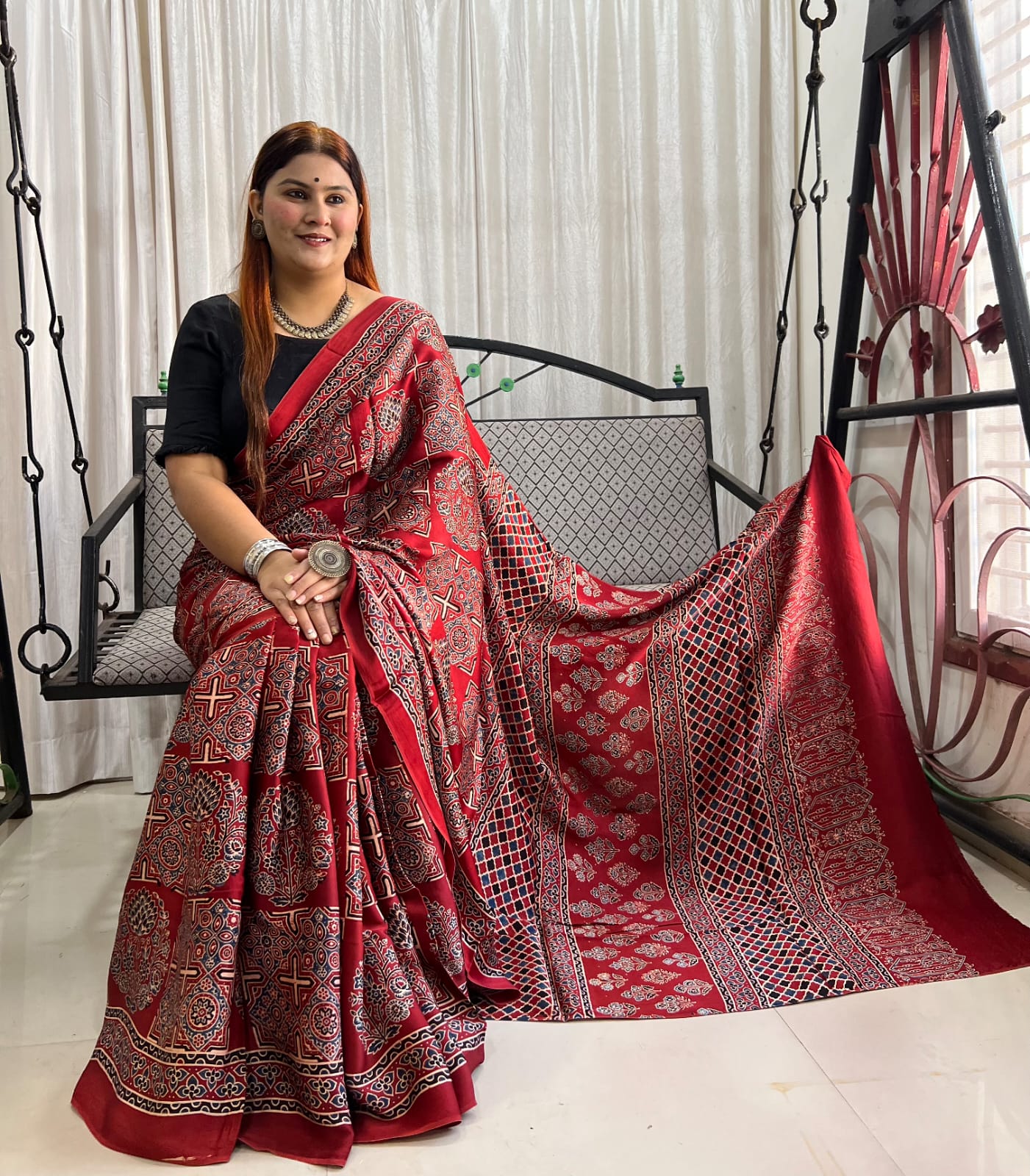 red saree silk ethnic wear