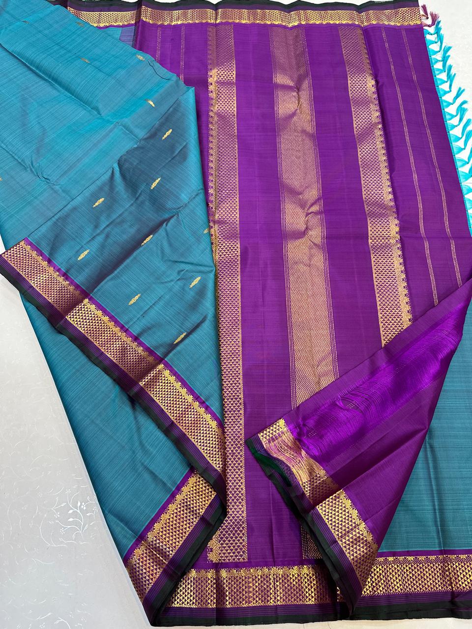 Kanchisilksaree-singleborder-sbs112009
