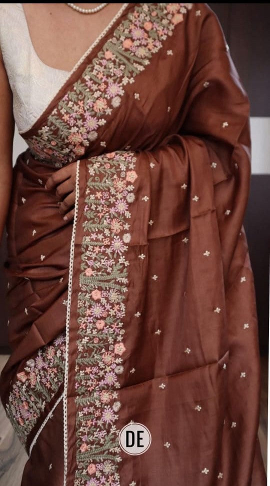 TussarbyTussarsilk-embroidered