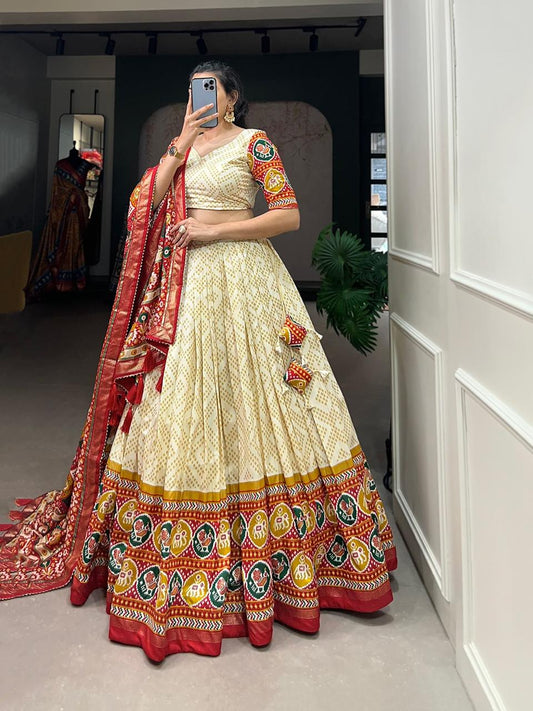 red white Dola Silk Chaniya Choli
